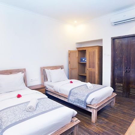 Royal Regantris Villa Karang Гили Еър Екстериор снимка